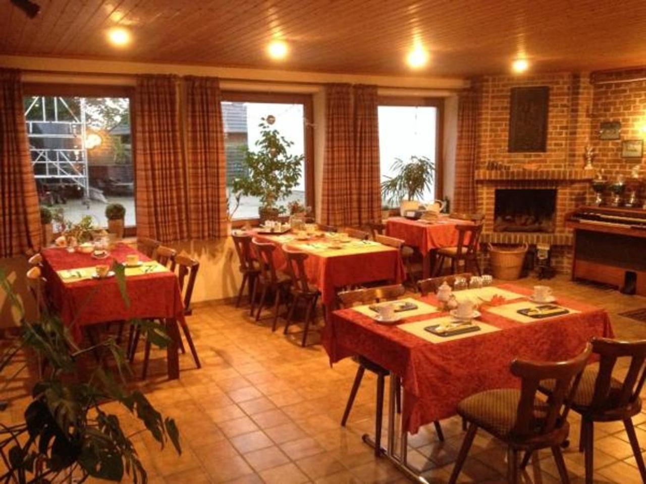 Hotel Reiterhof Wollesen à Süderlügum Extérieur photo